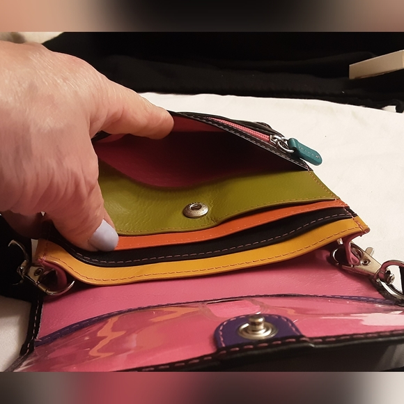 NWOT...Leather RFID Crossbody - Picture 5 of 11